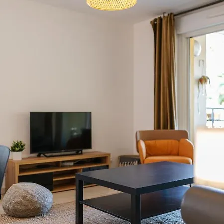 Familial, Terrasse, Val Des Castagnins * Menton