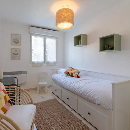 Familial, Terrasse, Val Des Castagnins * Menton